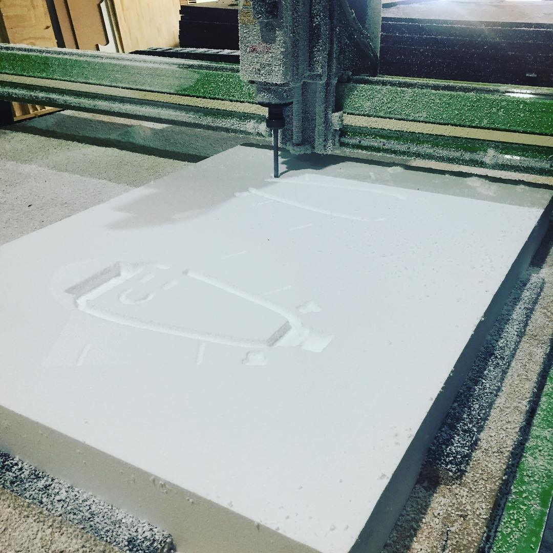 Projeto de brinde corporativo produzido em corte a laser no ateliê FNX, Zona Oeste do Rio