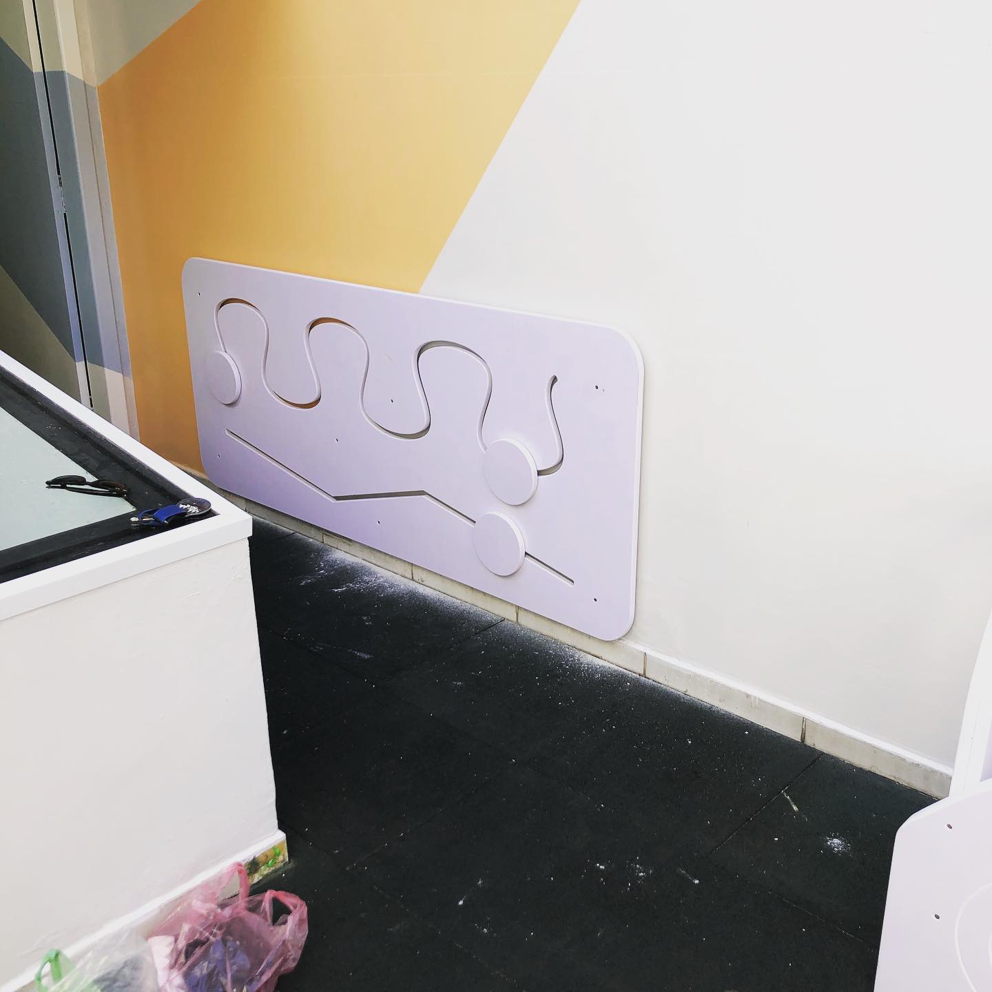 Peça em MDF cortada com corte a laser pela FNX Cortes CNC em Inhoaíba