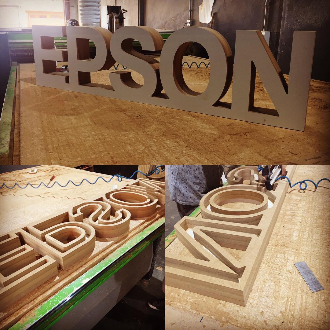 totem para evento feito sob medida em ACM pela FNX, Zona Oeste do Rio de Janeiro